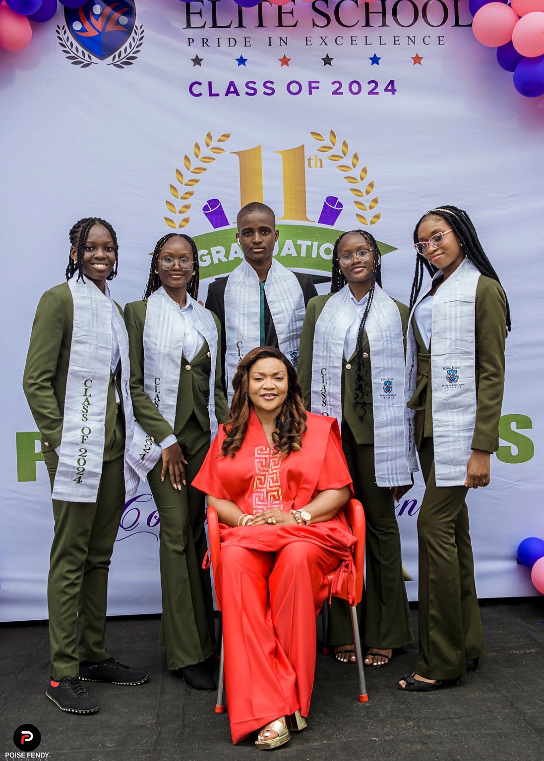 Graduates and their teachers